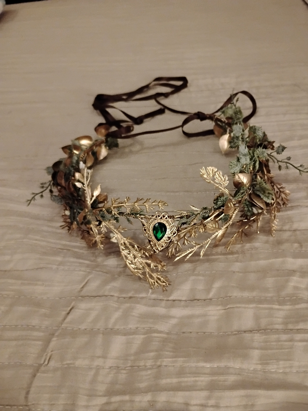 Gold Elven Woodland Crown Tiara – Fairy Leaf Headpiece with Emerald Green Gem